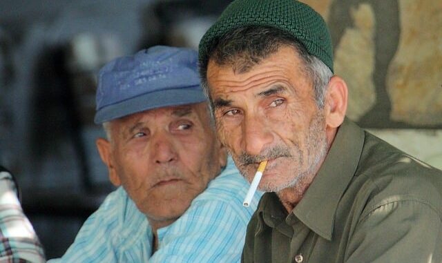 24. Türk Kahvesinin Yanında İkram Edebileceğiniz Tatlılar 24. Türk Kahvesinin Yanında İkram Edebileceğiniz Tatlılar